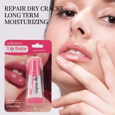 Rapidly brightening lip mask, darkening lip balm, exfoliating serum, reducing lip lines, repairing and caring for lips
